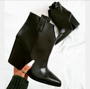 🆕️ Fall Edit Collection// Black boot